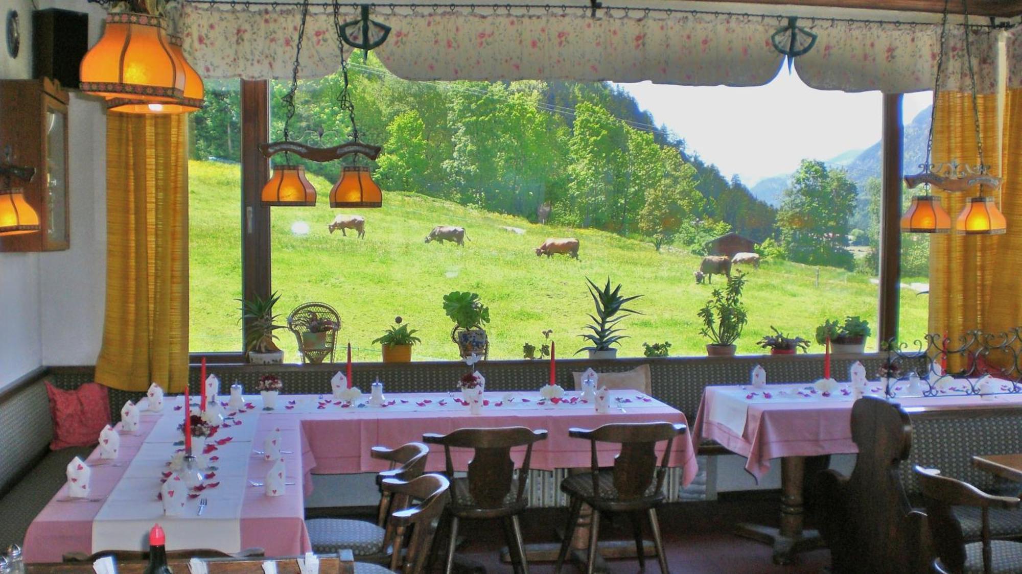 Hotel Restaurant Hausberg 가르미슈파르텐키르헨 외부 사진